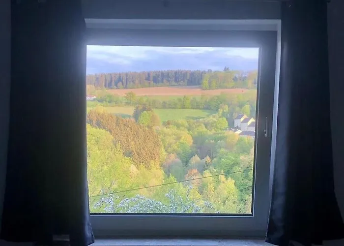 Ganze In Idyllischer Umgebung Daire Werdohl